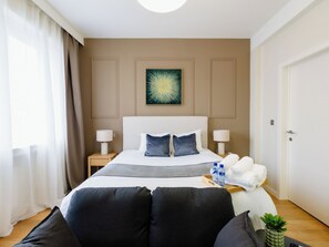 1 bedroom, iron/ironing board, WiFi, bed sheets - Charming Studio | Downtown | 2min Metro | 401 (BRUXELLES)