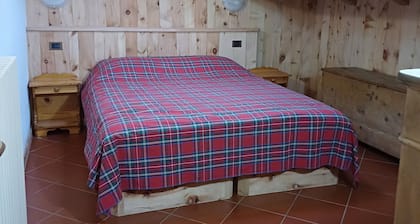 Detached chalet in private and panoramic location