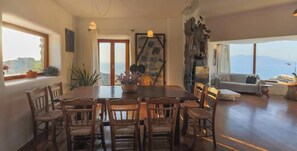 Dining - ⋆ 5BR Oceanside View Near Lighthouse- Pharos VM ⋆ (Faros Armenistis)
