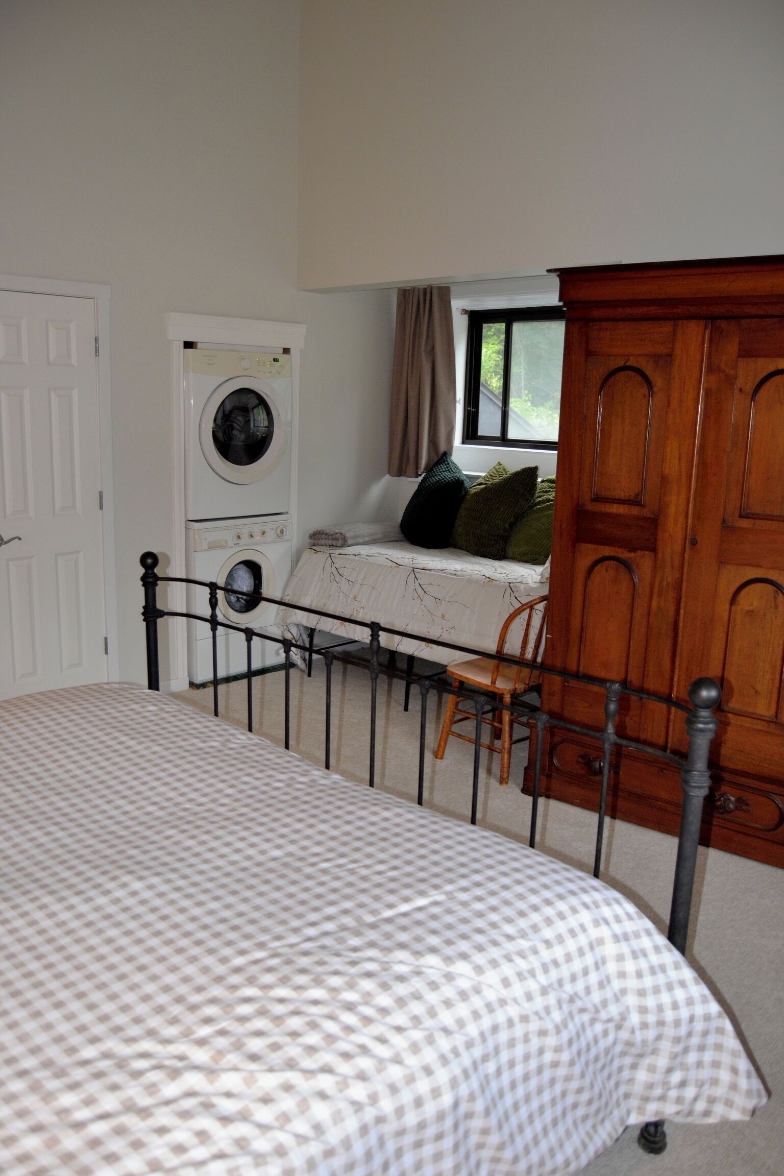 Desk, iron/ironing board, free WiFi, bed sheets