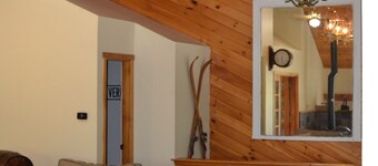 Ski-In/Ski-Out 5BR at Burke Mountain Base, Sleeps 12