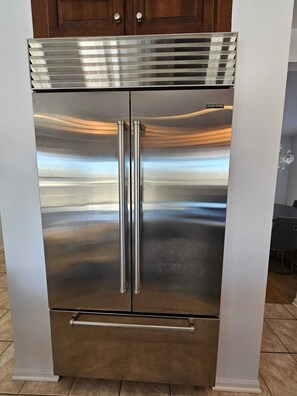 Interior - Wonderful 6-bedroom/4.5-Bathroom Luxury Near Chicago O'hare (Bensenville)