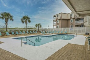 Pool - Pelican's Watch 211- 3 Bedroom- Outdoor Pool (Myrtle Beach)