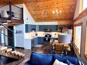 Interior - Aspen Grove Haus - Private Family & Pet Friendly Cabin - 3 bd/2ba - Starlink (Fairplay)
