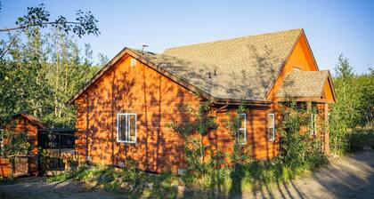 Aspen Grove Haus - Private Family & Pet Friendly Cabin - 3 bd/2ba - Starlink