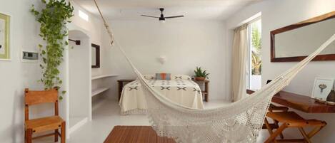 6 chambres, bureau, Wi-Fi, draps fournis