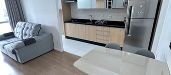 Top 10 - Gleba Palhano (most prestigious neighborhood in Lda), Air, spotless, comfortable and beautiful.