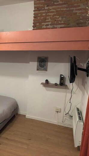 1 chambre, Wi-Fi, draps fournis