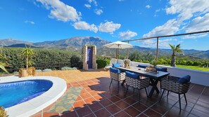 Outdoor dining - Casita johanna: Unique accommodation for two in southern Spain (Viñuela)