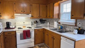 Microwave, oven, stovetop, dishwasher