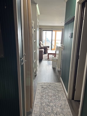 Interior - Modern 1BR Snowcrest Condo: 5-Min Walk to Soaring Eagle Lift (Snowshoe)
