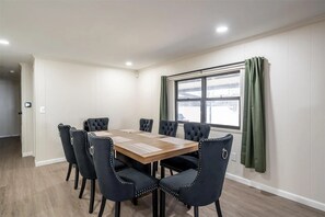 Dining - Pilots’ Retreat - Serene 3BR Lake House at Laguna Airpark TX82 (Laguna Park)