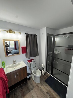 Room, 1 Bedroom | Bathroom - Room-room in Cozy Boutique Motel Room09 (Howie Centre)