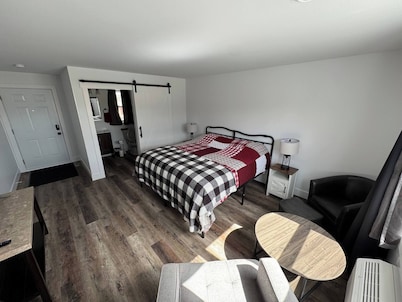 Room-red Farm Inn - Room 9