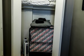 Interior - Highrise DTWN 3 Bed Condo w/ King Bed (Atlanta)