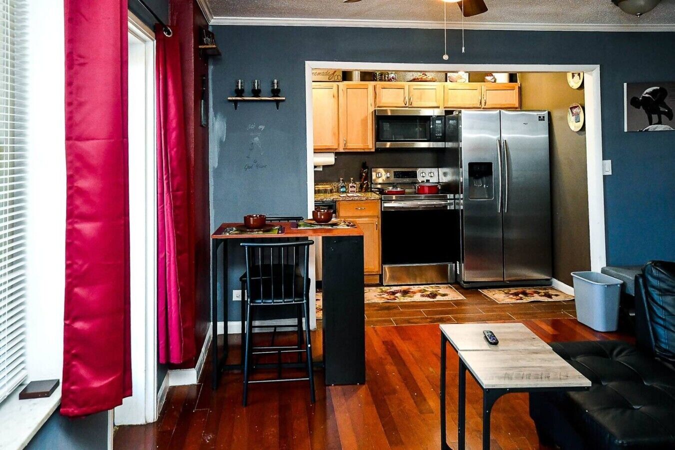 Fridge, oven, dishwasher, coffee/tea maker