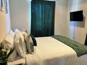 Ferros/tábuas de passar roupa, Wi-Fi, roupa de cama