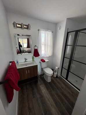 Zimmer, 1 Schlafzimmer | Badezimmer