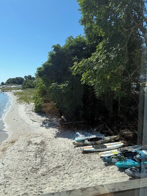 海灘、躺椅、沙灘巾