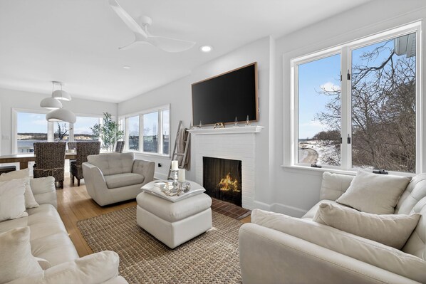 Smart TV, fireplace, video games, stereo