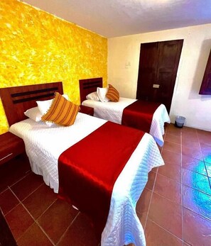 Iron/ironing board, free WiFi - Hotel Posada Casa Santorini (Antigua Guatemala)