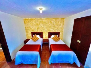 Iron/ironing board, free WiFi - Hotel Posada Casa Santorini (Antigua Guatemala)