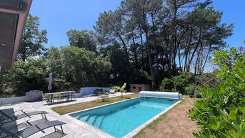 Piscine extérieure, piscine chauffée