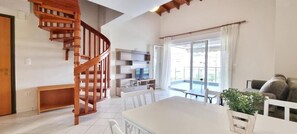 Interior - Bungalow White Apartment  (Kassandra)