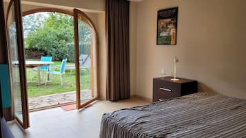 3 chambres, fer et planche Ă repasser, Wi-Fi, draps fournis