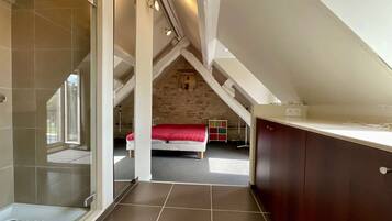 3 chambres, fer et planche Ă repasser, Wi-Fi, draps fournis