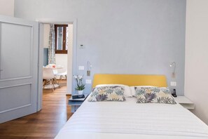 2 Schlafzimmer, Zimmersafe, Bügeleisen/Bügelbrett