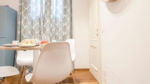 Uklassifisert bilde, 4 av 18, knapp
