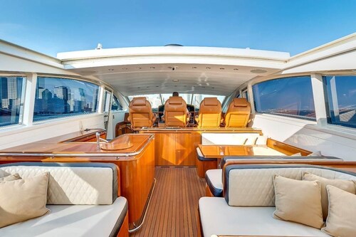 95’ Leopard Luxury Yacht: The Ultimate Escape