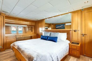 5 dormitorios, Internet, ropa de cama