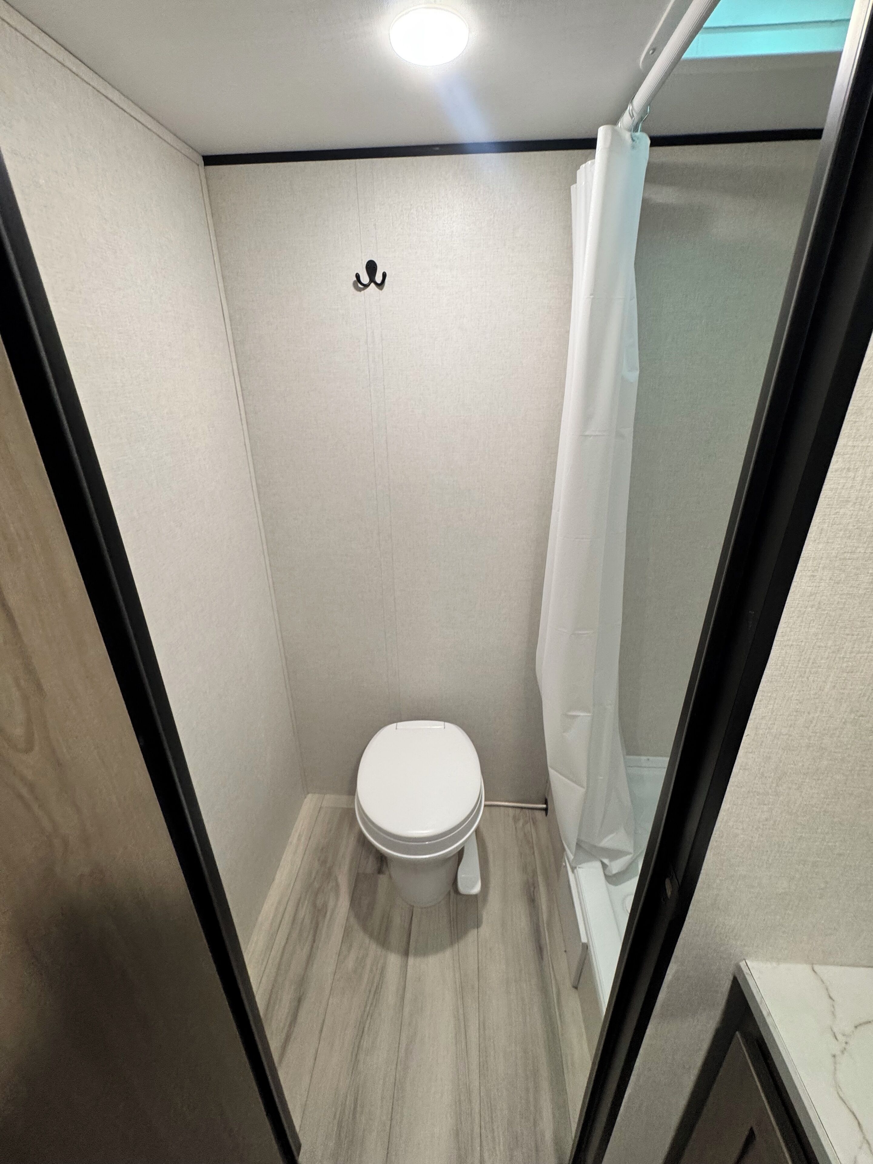 Handtücher, Seife, Toilettenpapier