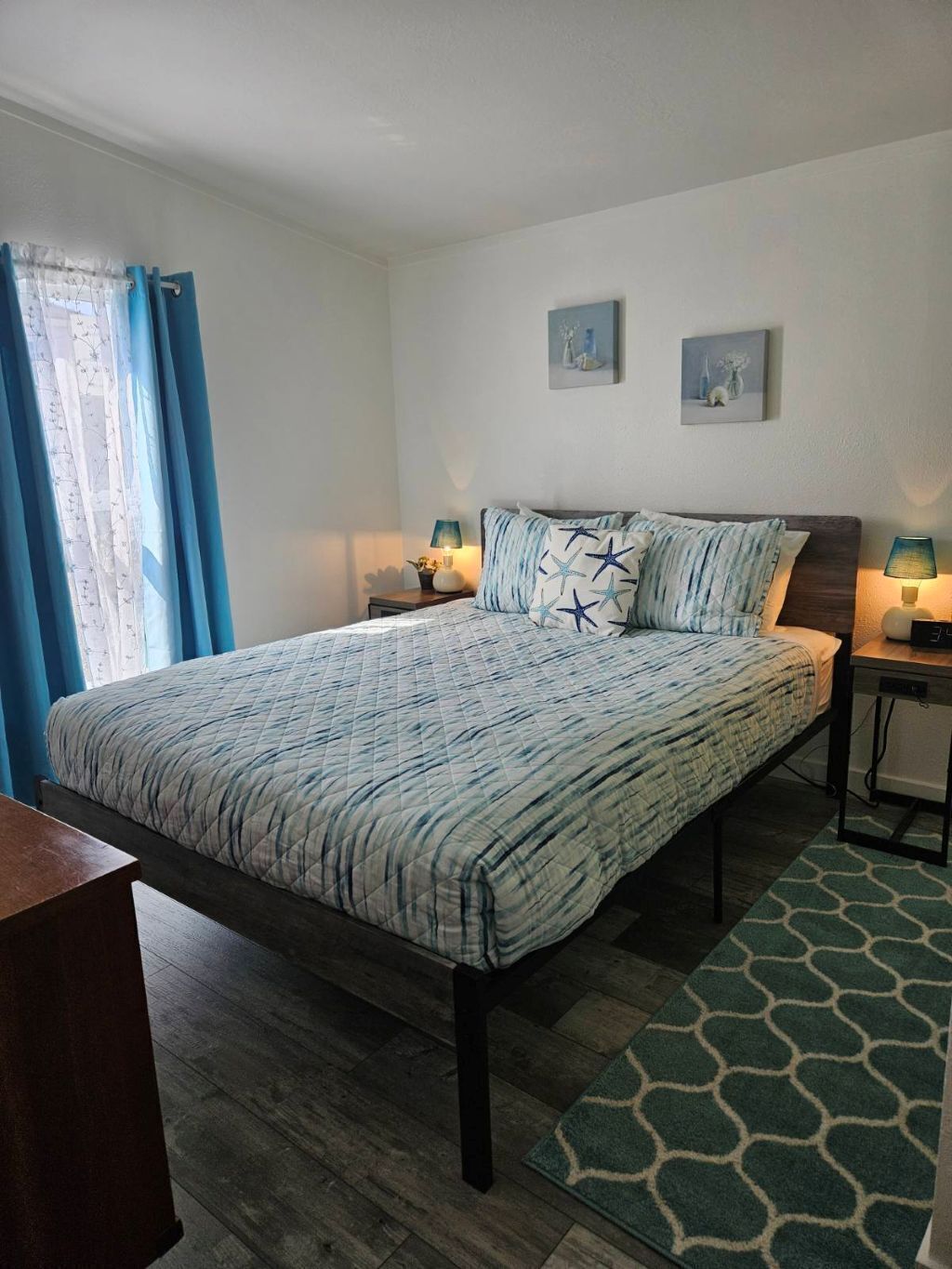 3 chambres, lit parapluie, Wi-Fi gratuit, draps fournis