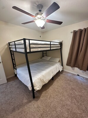 3 bedrooms, WiFi, bed sheets