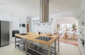 Private kitchen - Villa Ocean`s Wisper (Porches)