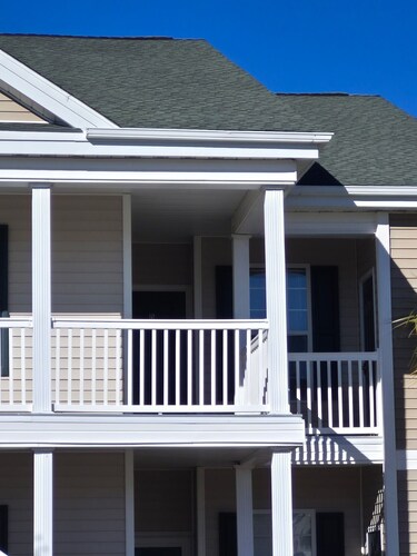 Sunset Beach Retreat  3BR/2BA Condo in Sandpiper Bay Golf Community