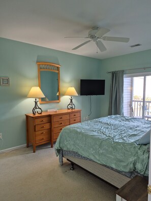 3 bedrooms, iron/ironing board, WiFi, bed sheets - Sunset Beach Retreat  3BR/2BA Condo in Sandpiper Bay Golf Community (Sunset Beach)