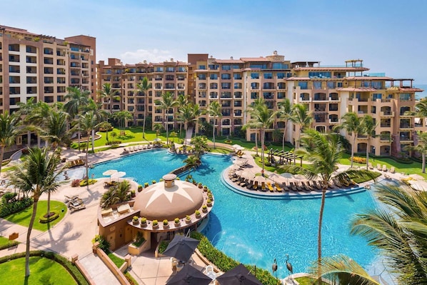 Pool - Luxury two-bedroom, two-bathroom suite @ Villa La Estancia Resort, Sleeps upto 6 (Nuevo Vallarta)