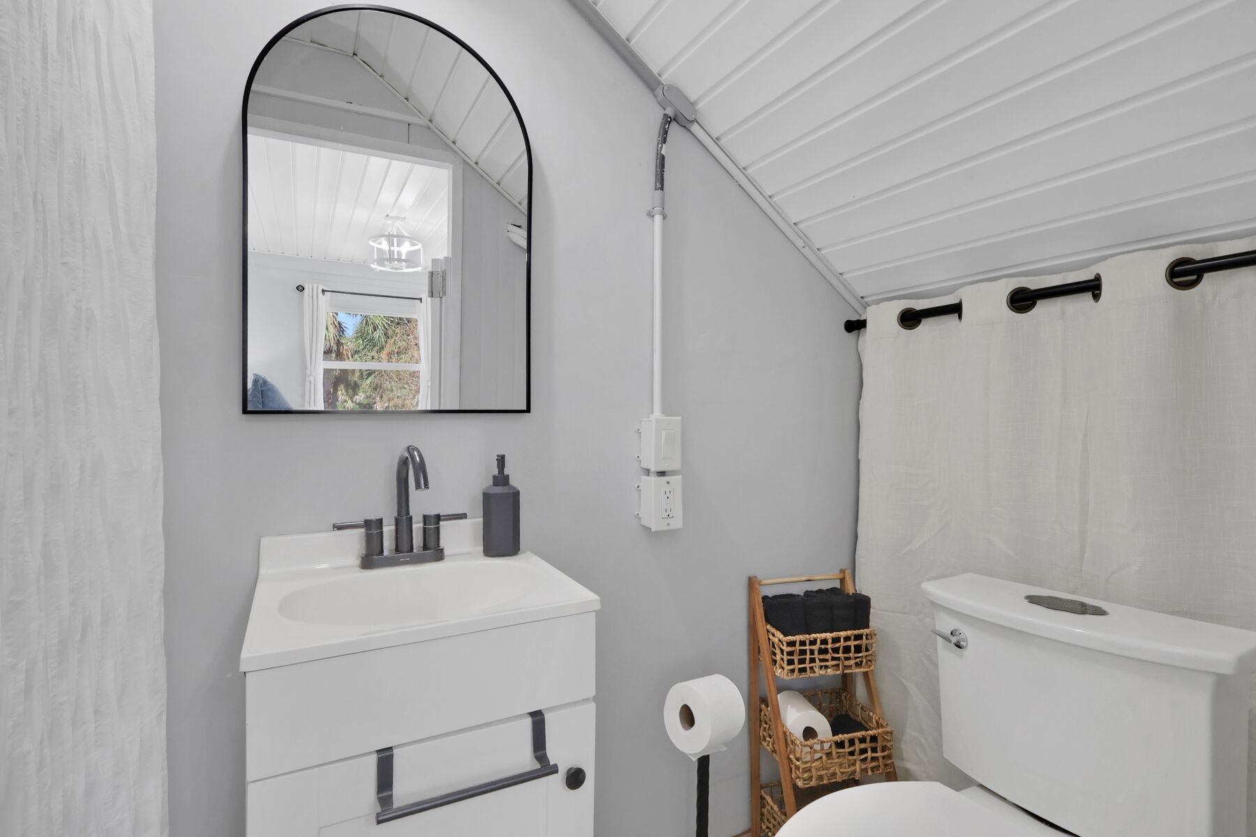 Ducha y secador de pelo