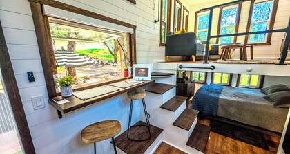 The Sundance - Luxury Tiny Home Retreat near Harrah's and Pala Casinos