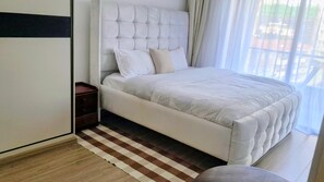 3 bedrooms, iron/ironing board, WiFi, bed sheets - Spacious 3br Apartment with Heated Swimming Pool (Nairobi)
