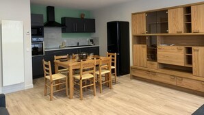 Dining - 300m from ski slopes, 3rd floor, balcony, tv, 55m², Chamrousse (Chamrousse)