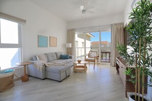 TV, ping pong - Premier 2 Bedrooms Beach Front Condo (Punta Cana)