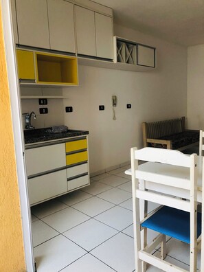Interior - Enjoy the best of Ubatuba with savings and comfort! And your pet is welcome! (Ubatuba)