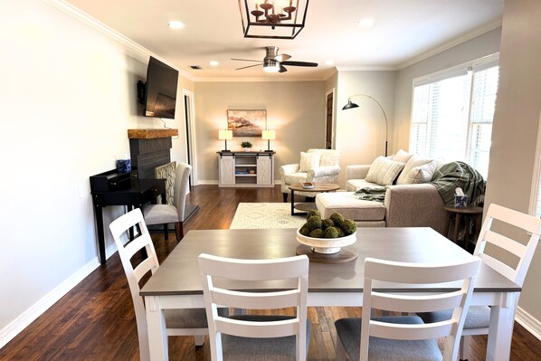 Interior - Modern 4BR/2BA Family Retreat Home in Bainbridge (Bainbridge)