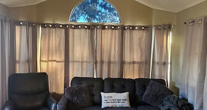 Cozy 1-bedroom located in a campground in enchanting Lake Havasu City with AC