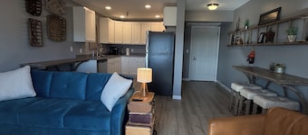 Stay in Style — Contemporary 2BR/2BA Escape in Hawarden